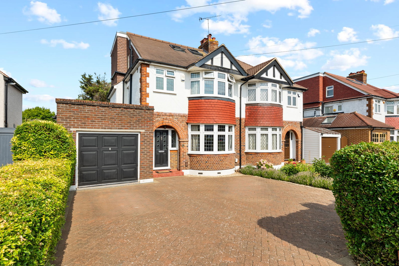 Semi Detached House in Stoneleigh