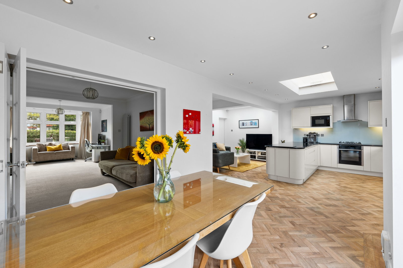 Semi Detached House in Stoneleigh