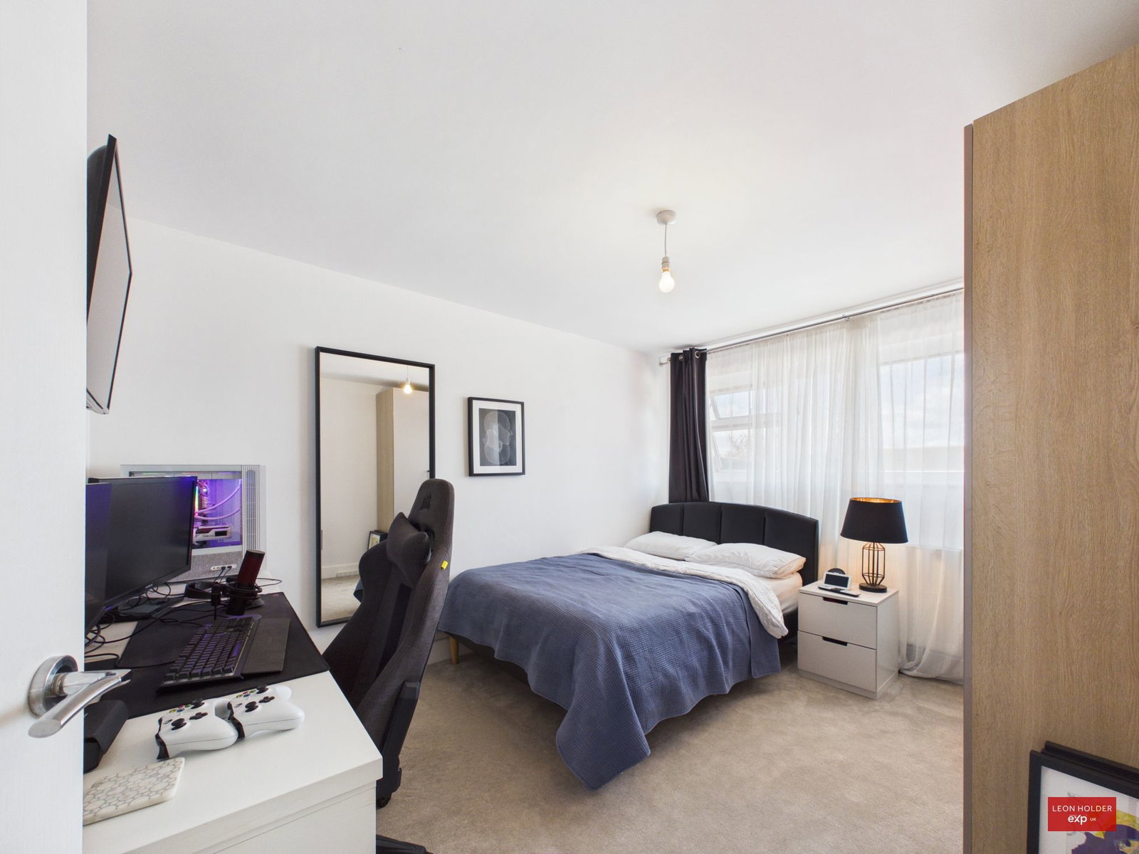 Semi Detached Bungalow in Gloucester
