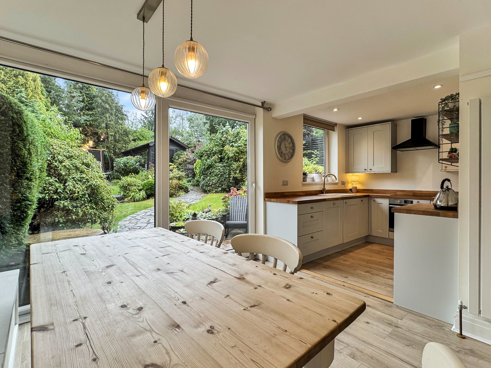 Semi Detached House for sale in Stockport, Highfield Road, Mellor, Stockport SK6, 1138 m²