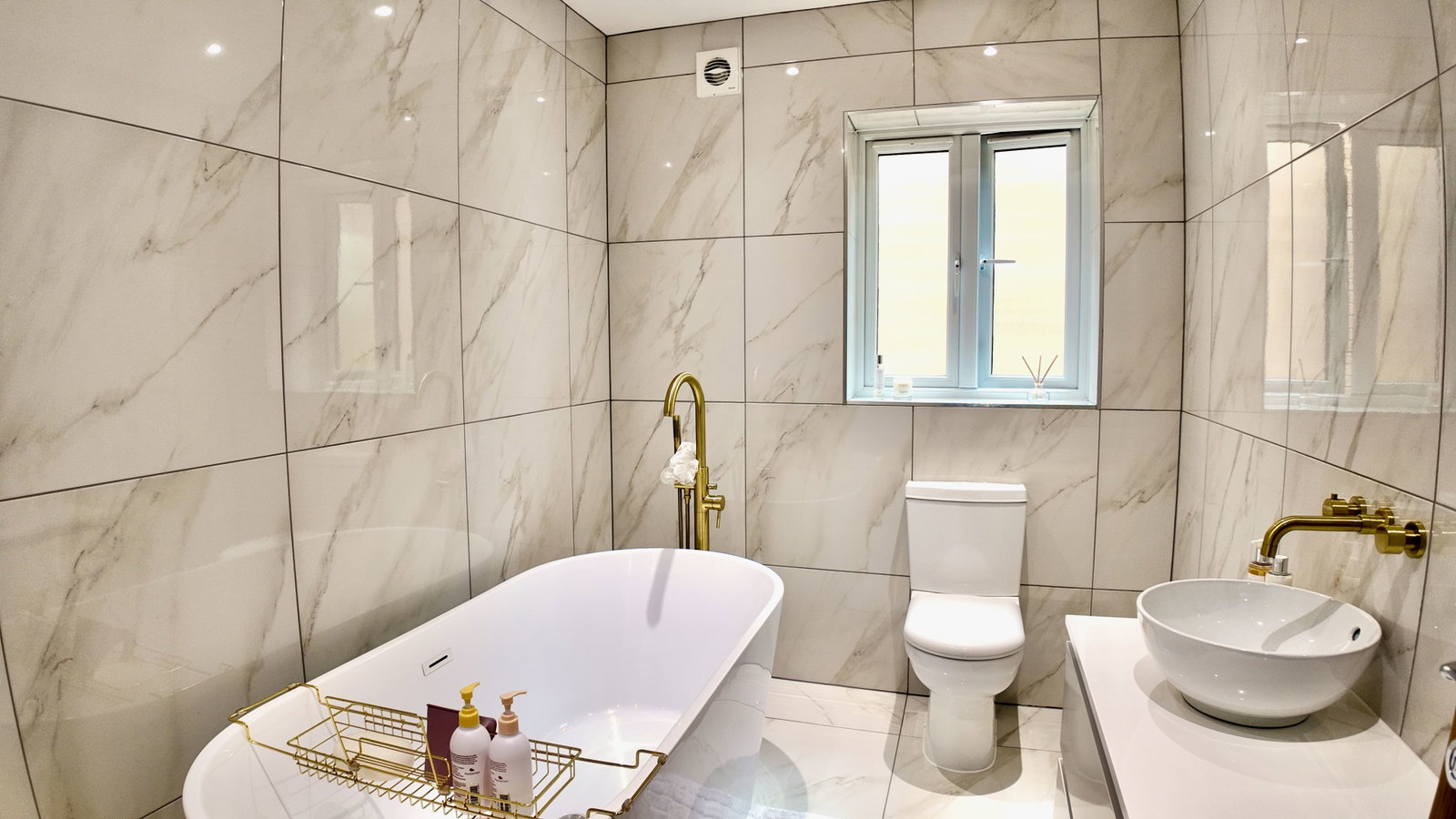 Detached House for sale in Blackwood, Glan-Yr-Afon Lane, Fleur De Lis, NP12