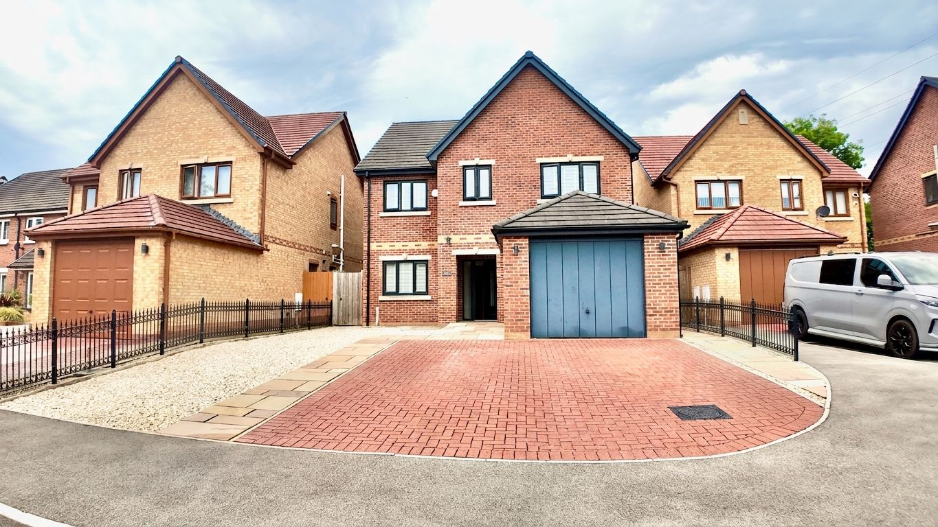 Detached House in Blackwood