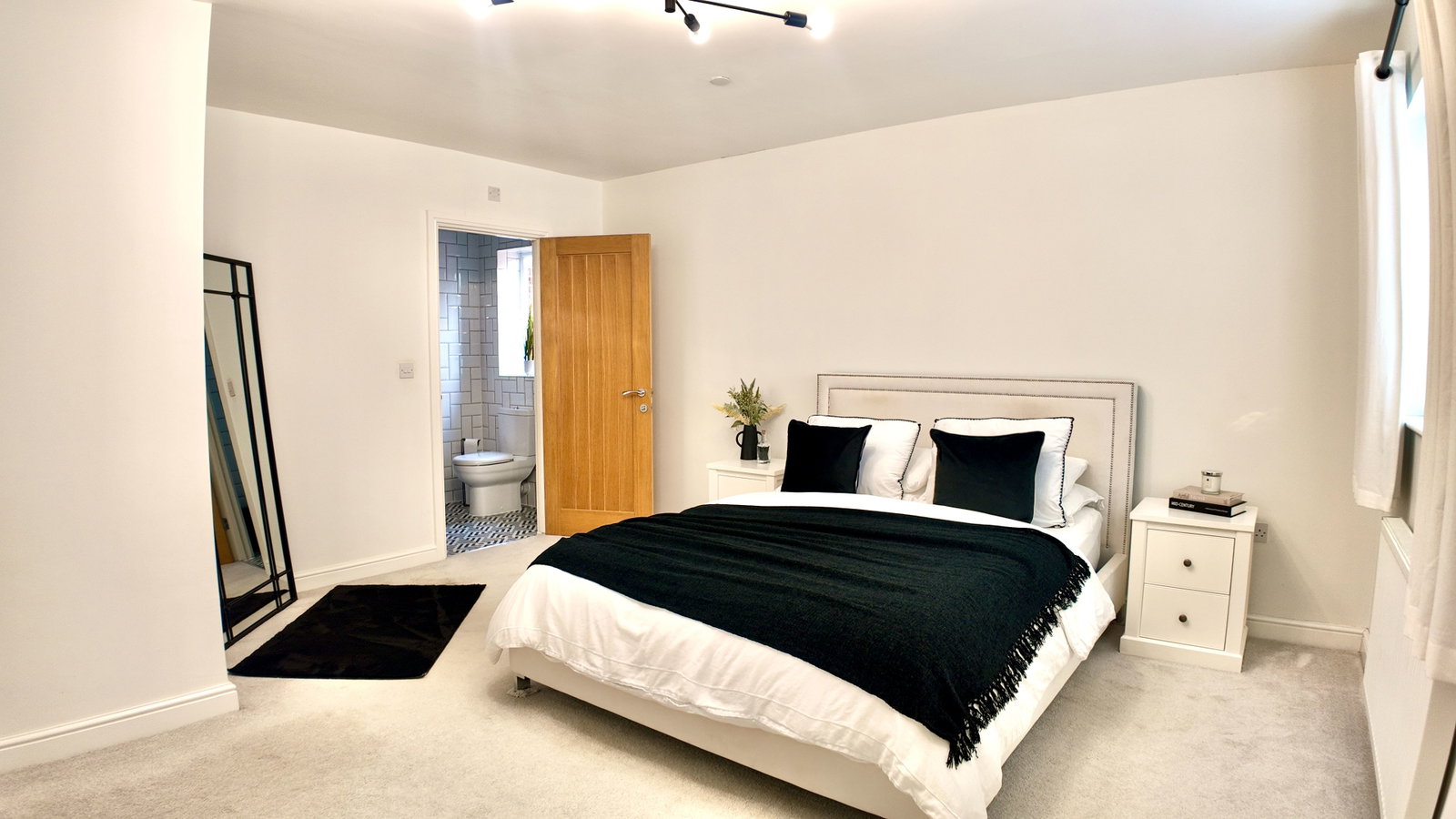 Detached House for sale in Blackwood, Glan-Yr-Afon Lane, Fleur De Lis, NP12