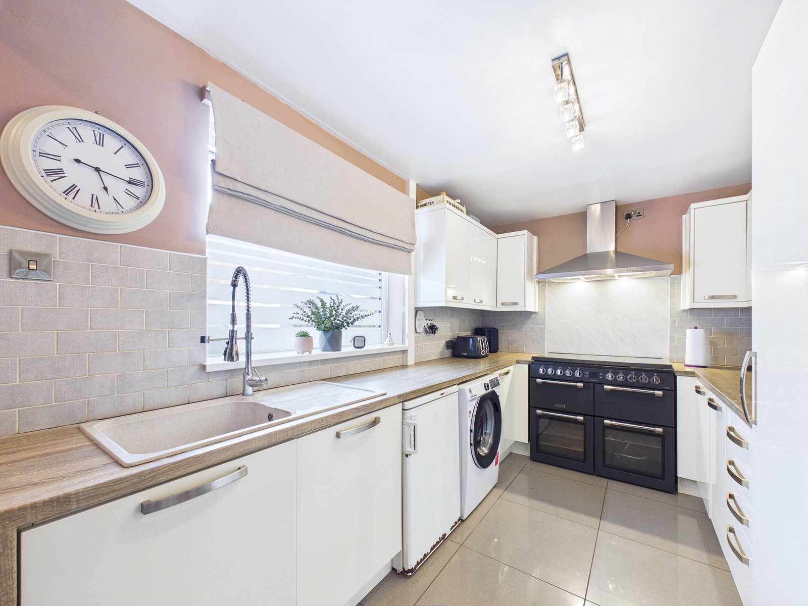 Semi Detached House in Mansfield