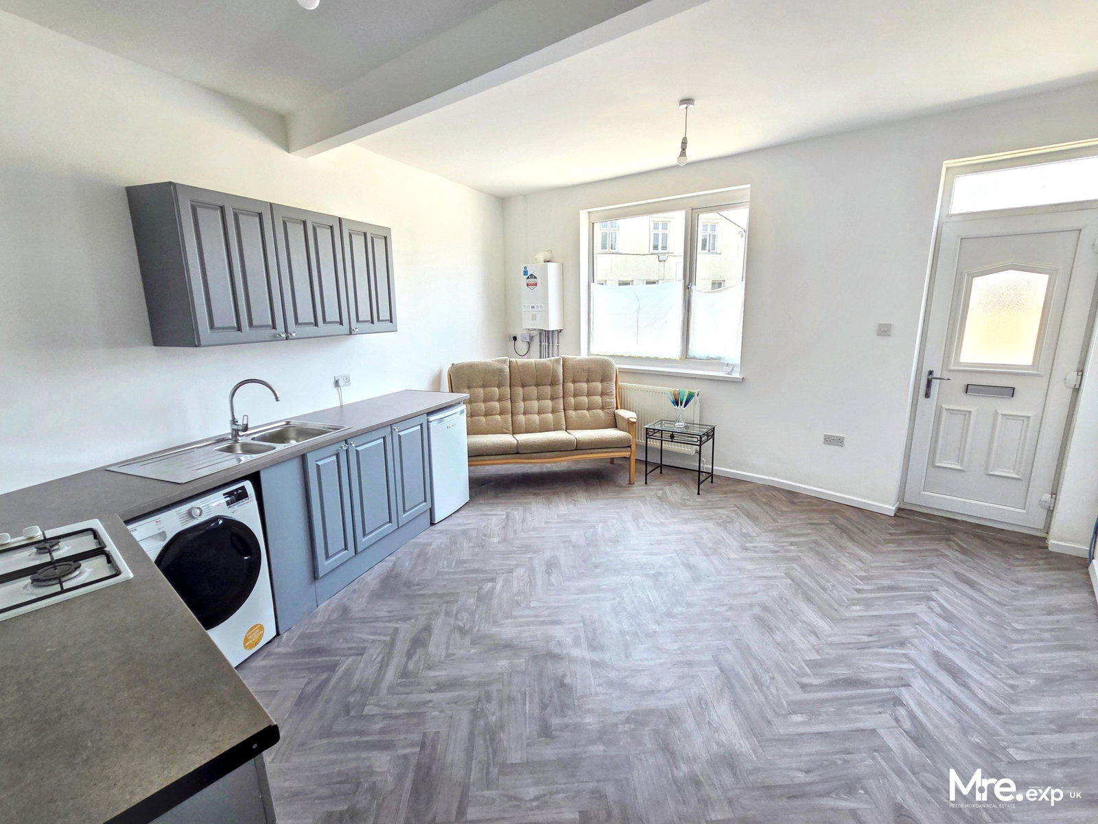 Terraced House in Maesteg 5