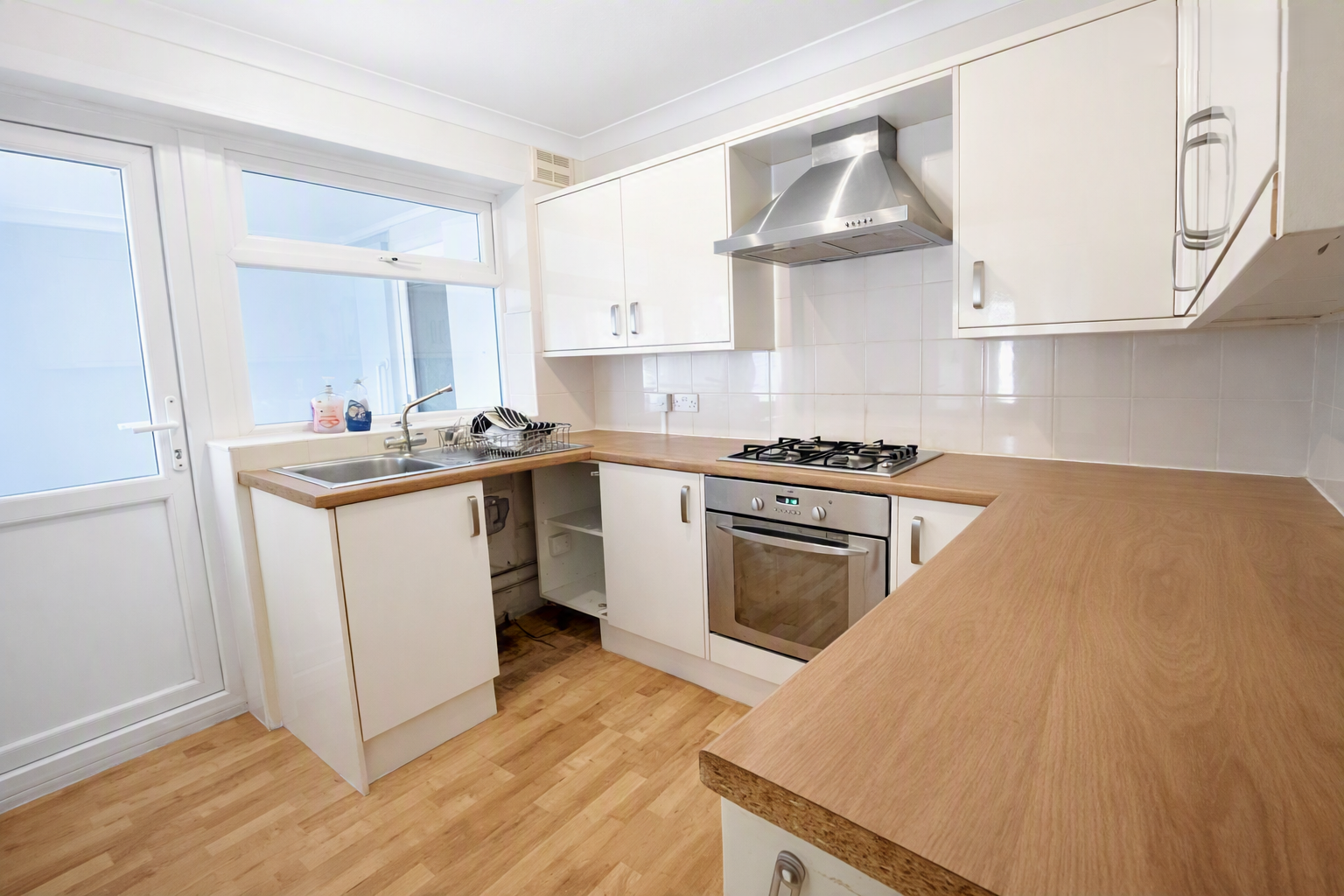 Semi Detached Bungalow in Kingswinford