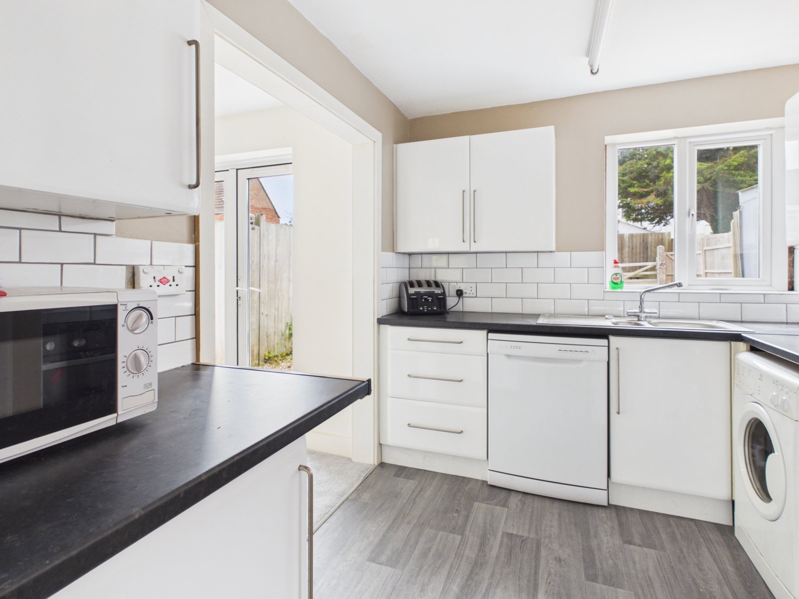 Semi Detached House in Folkestone