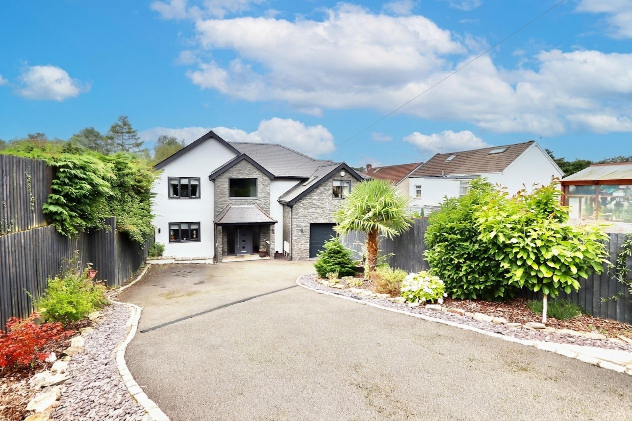 Detached House in Blackwood