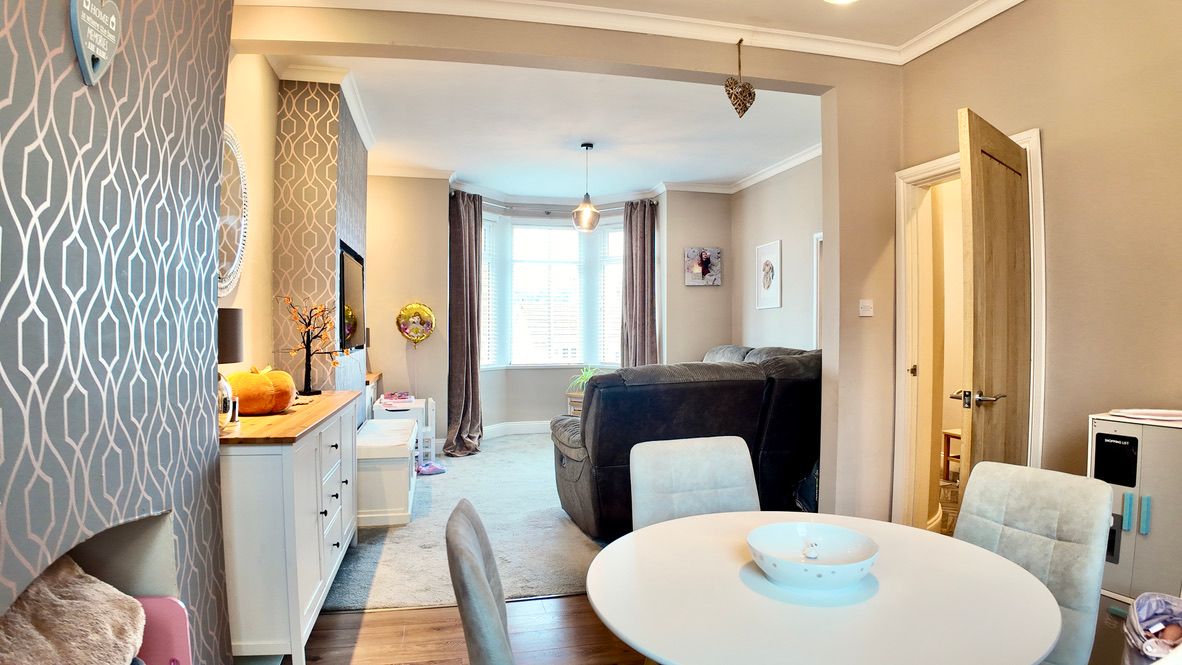Terraced House in Blackwood 2