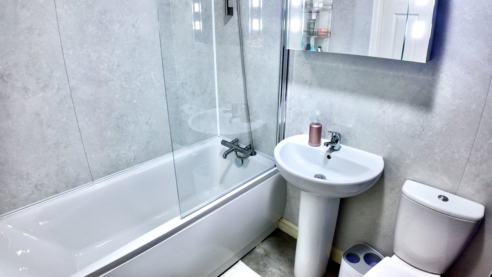 Terraced House for sale in Bargoed, Pidwelt Rise, Pontlottyn, CF81