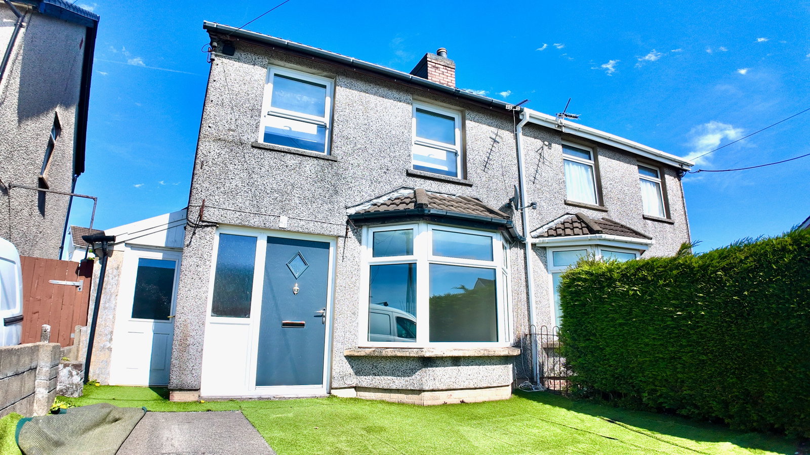 Semi Detached House for sale in Blackwood, Waunborfa Road, Cefn Fforest, NP12, 1160 m²