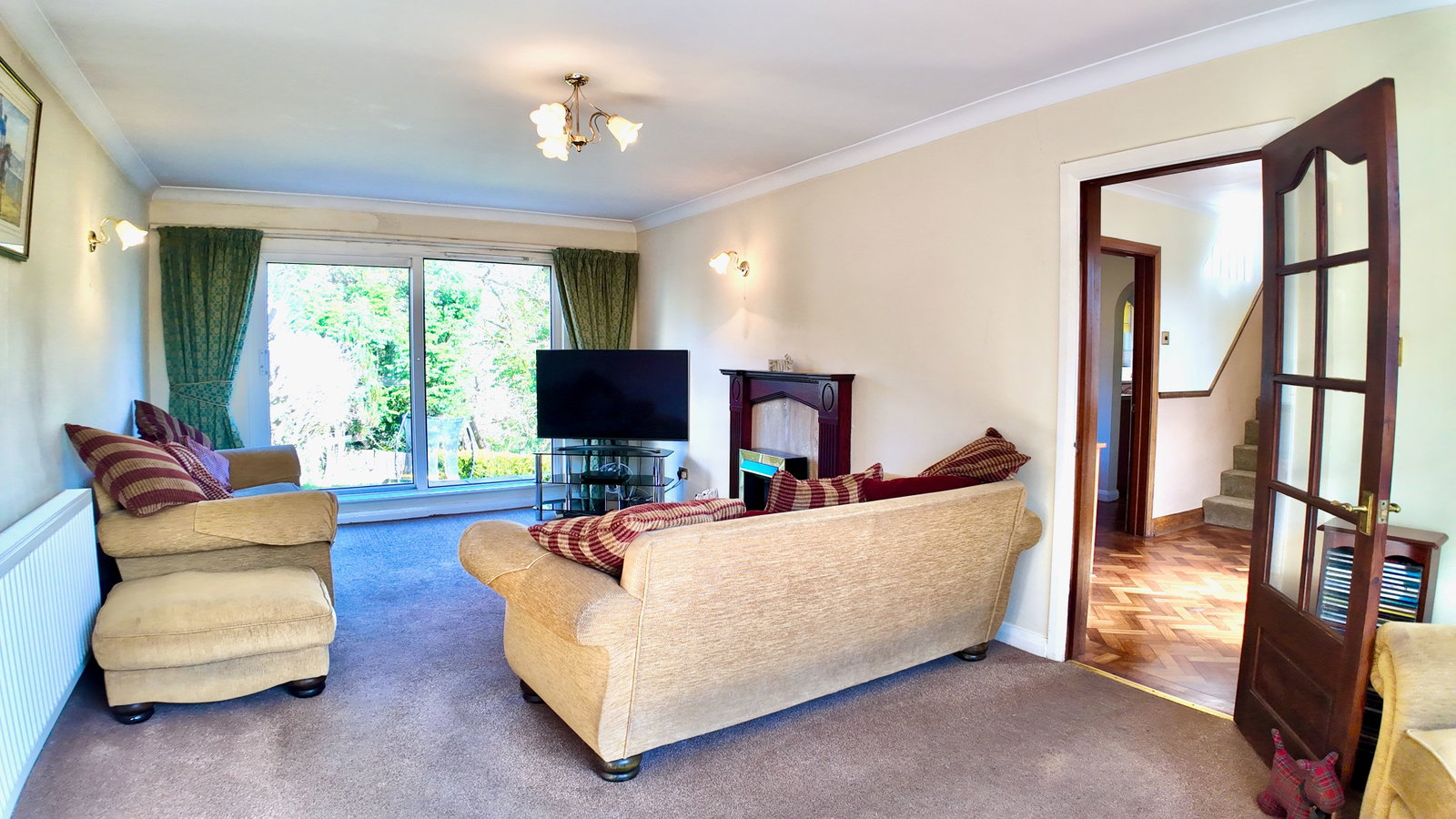 Detached House in Blackwood 3