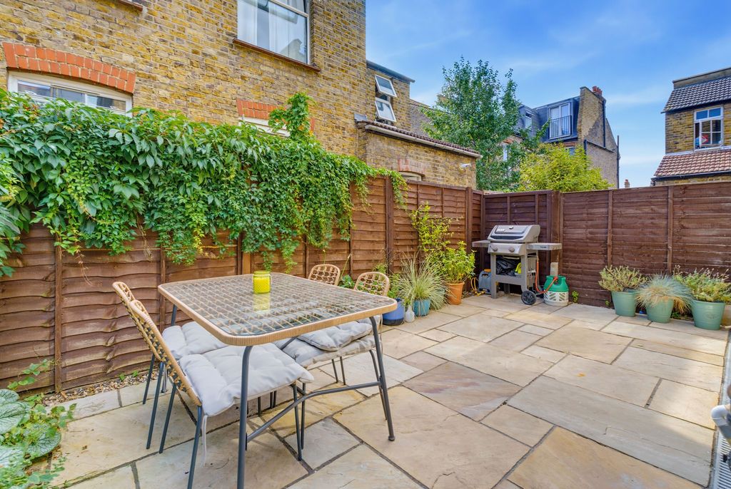 Flat in London