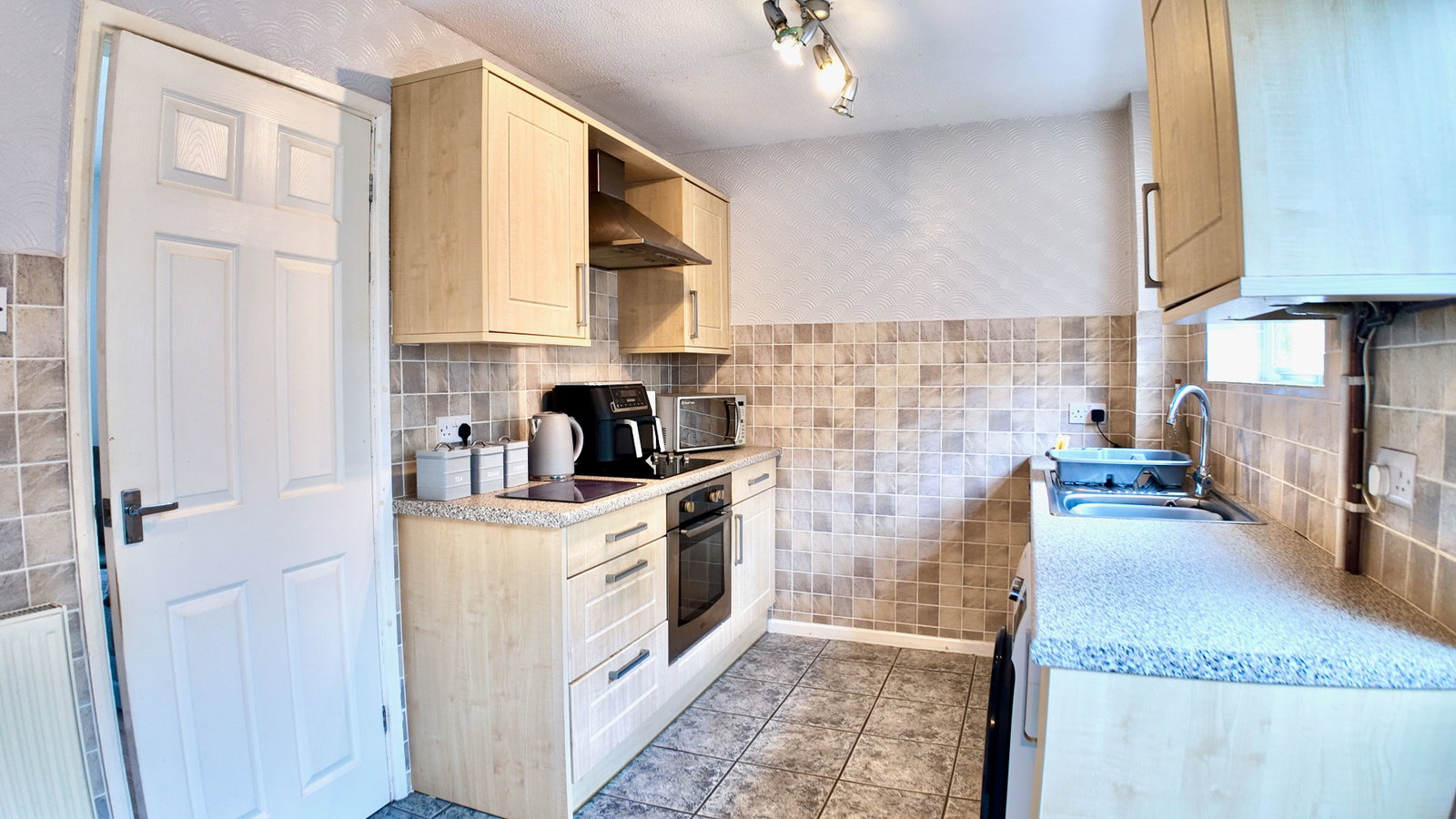 Detached House in Newport 3