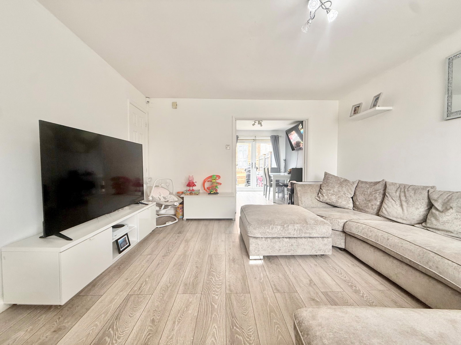 Semi Detached House in Newcastle Upon Tyne