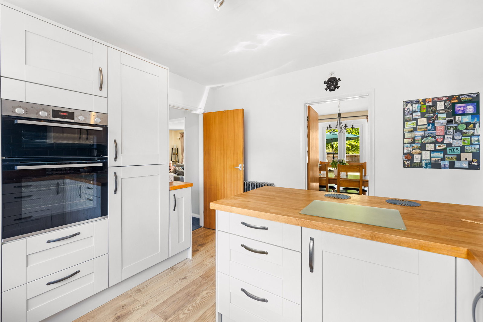 Detached House in Haywards Heath 5