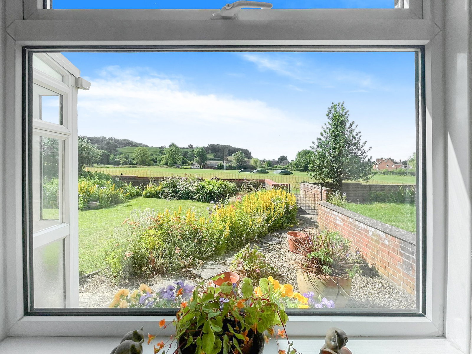 Semi Detached House in Stonehouse