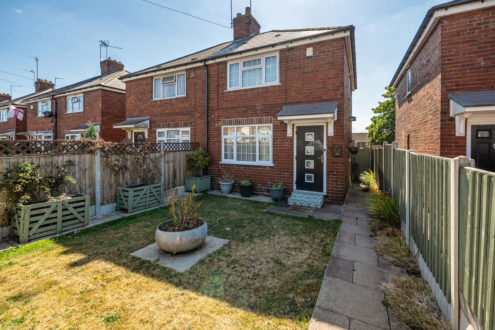 Semi Detached House in West Bromwich