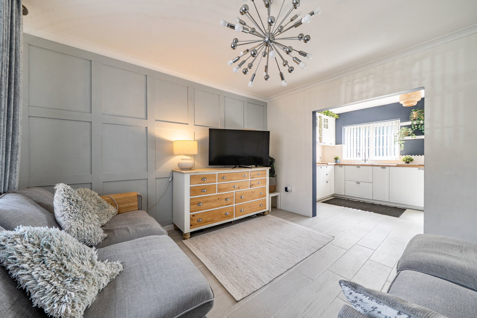 Semi Detached House in West Bromwich