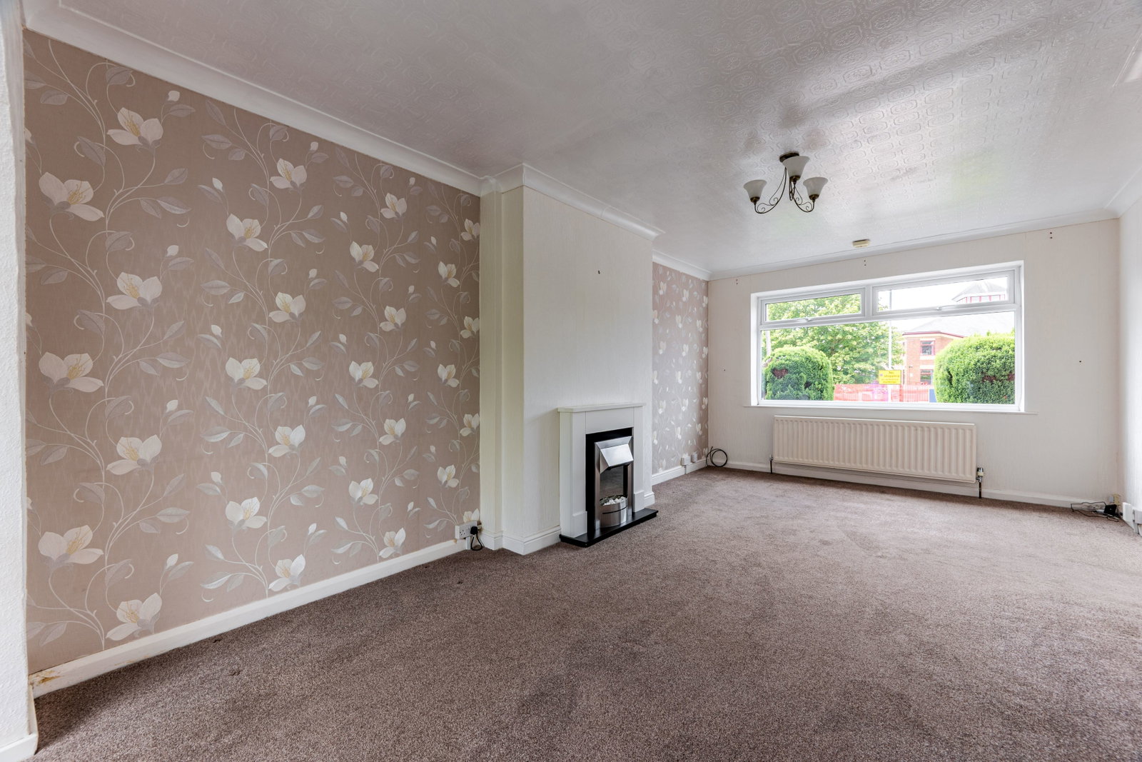 Semi Detached House in Hednesford