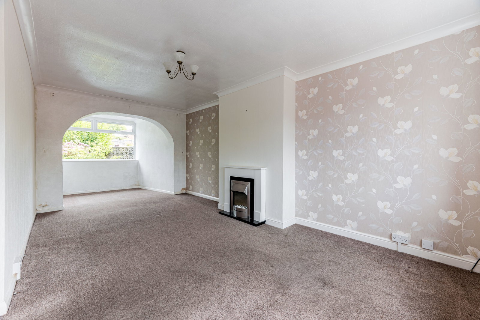 Semi Detached House in Hednesford