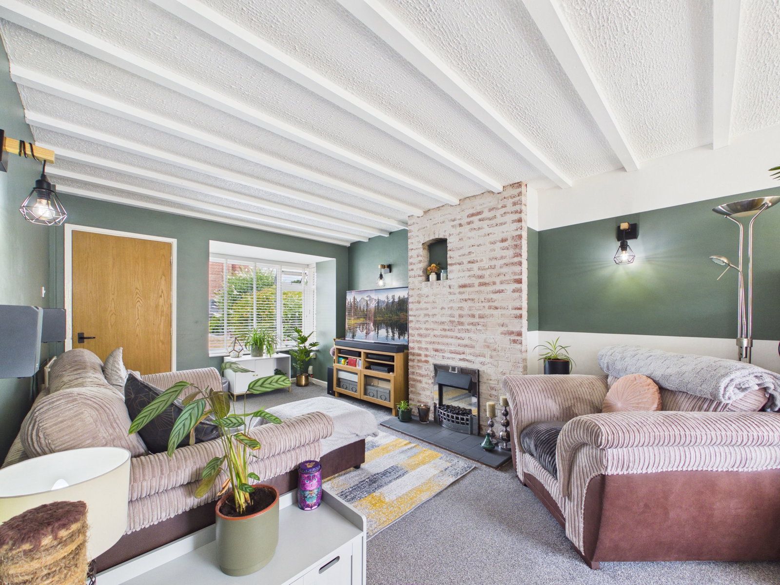 Detached House for sale in Stafford, Foxgloves Avenue, Little Haywood, Stafford, ST18 0QT