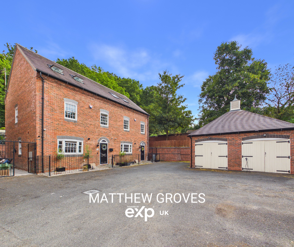 Semi Detached House in Telford