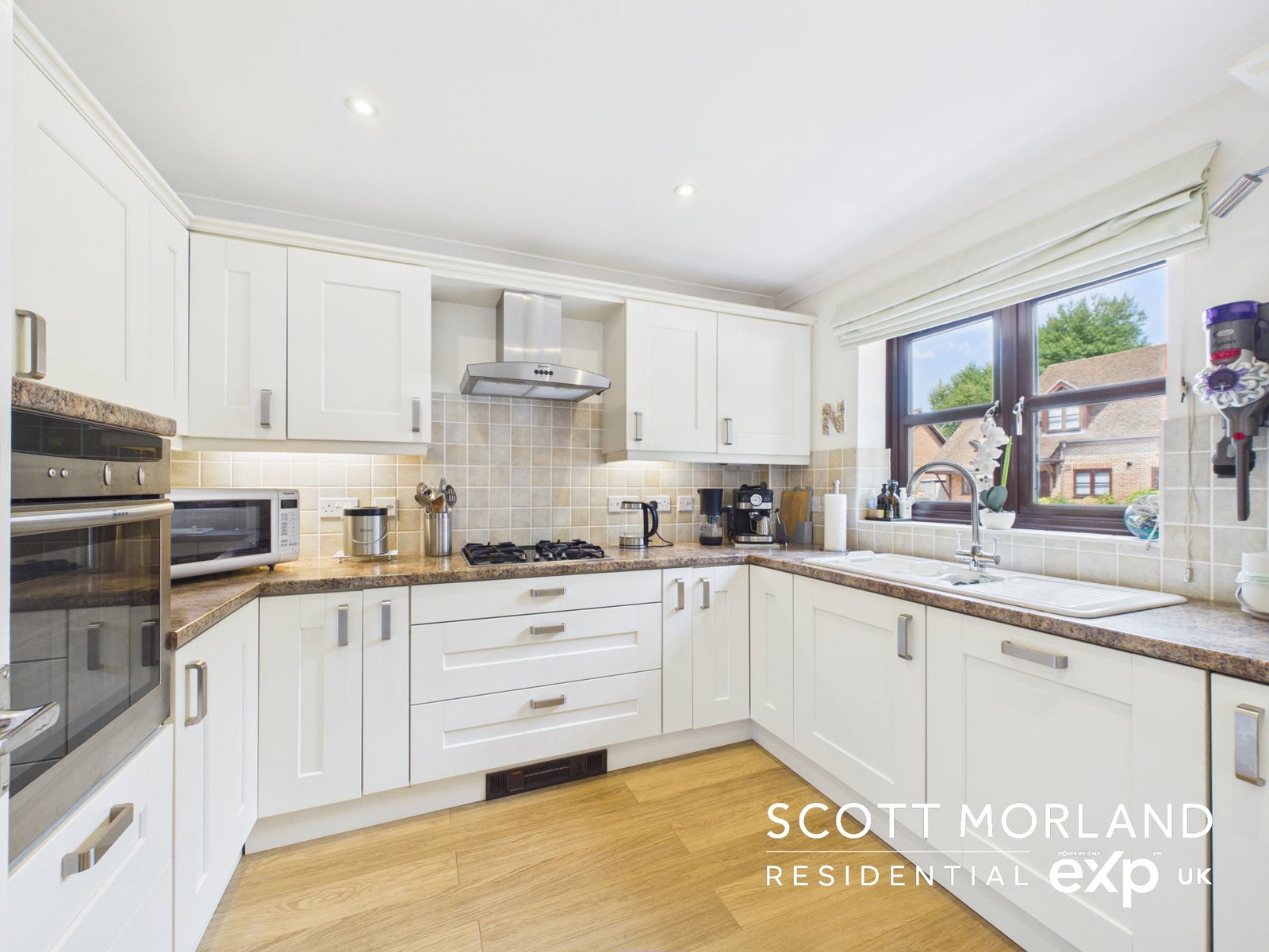 Semi Detached House in Tadley