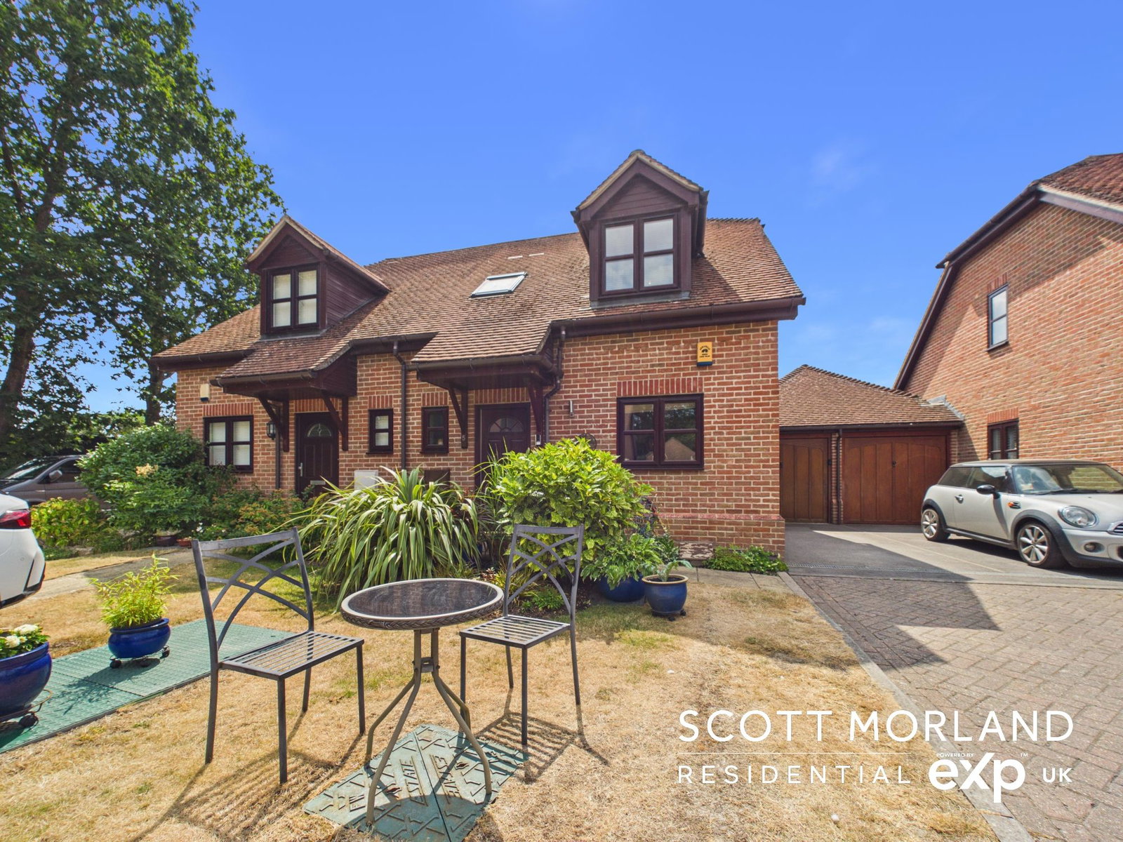 Semi Detached House in Tadley