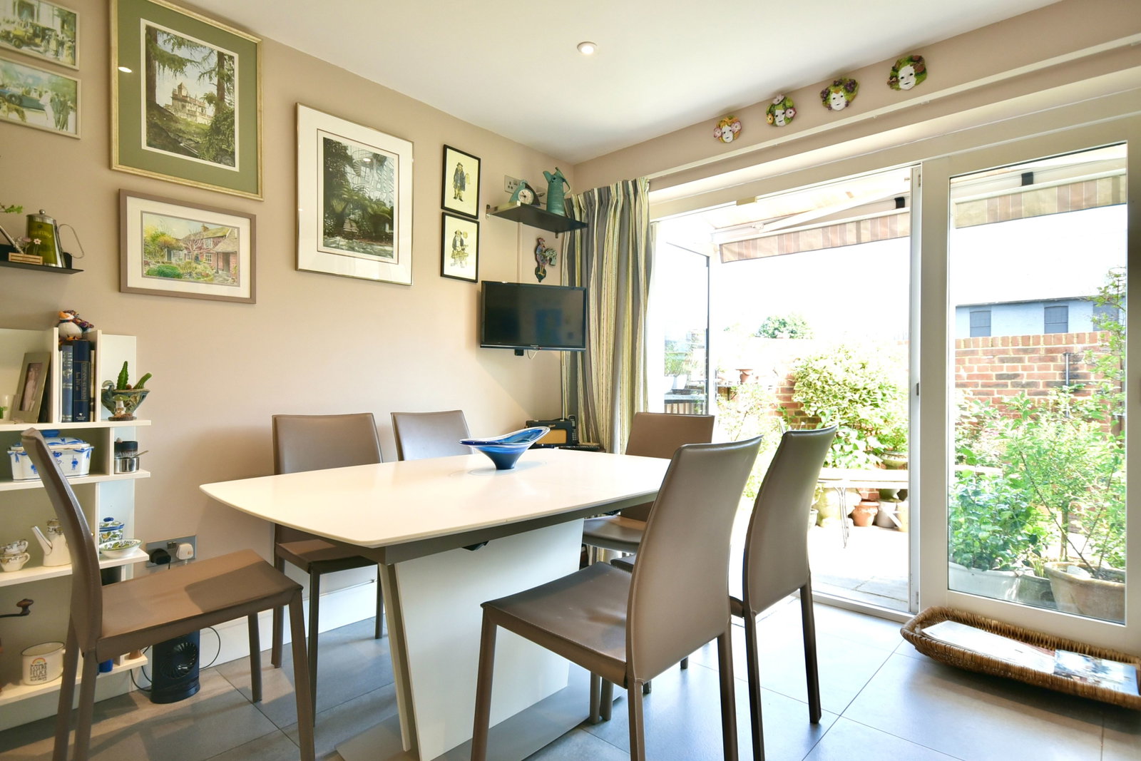 End Of Terrace House for sale in Canterbury, Sudbury Mews, Canterbury, 1029 m²