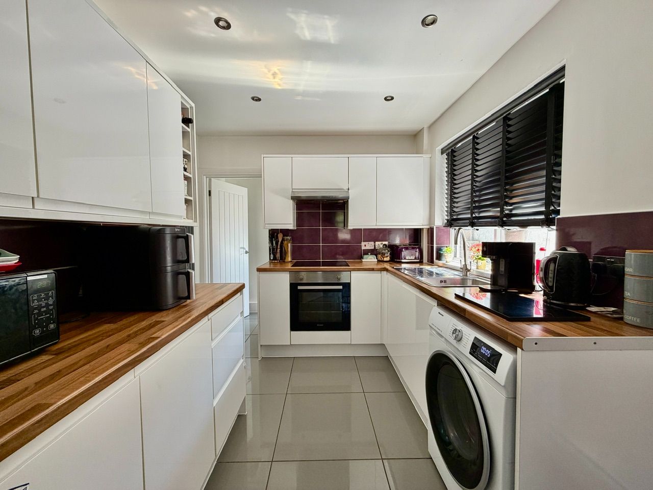 Terraced House for sale in Newport, Arthur Street, Ynysddu, NP11, 883 m²
