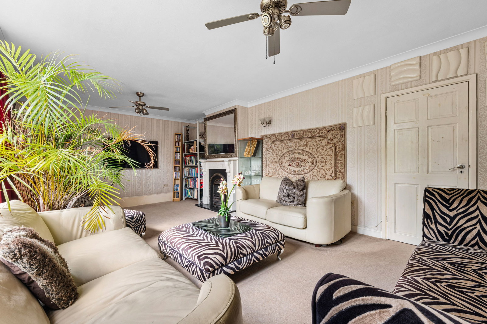 Detached House in Croydon 3