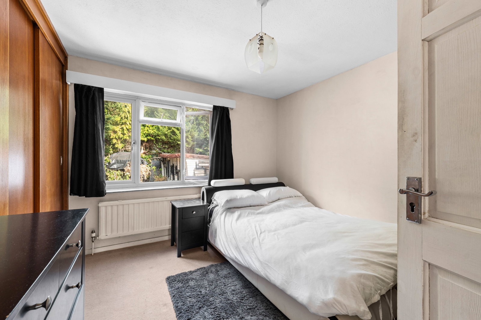 Detached House for sale in Croydon, Roxton Gardens, CR0, 1875 m²