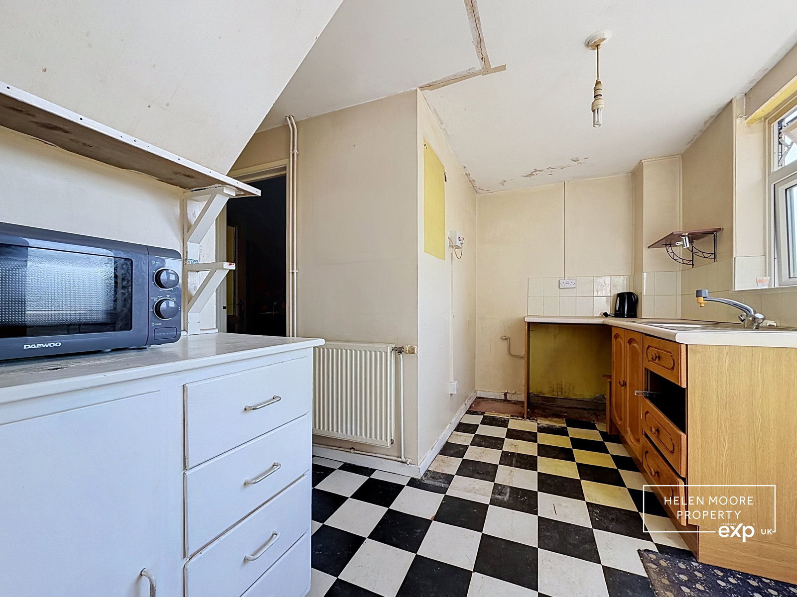 Semi Detached House for sale in Plymouth, Carradale Road, Eggbuckland, Plymouth