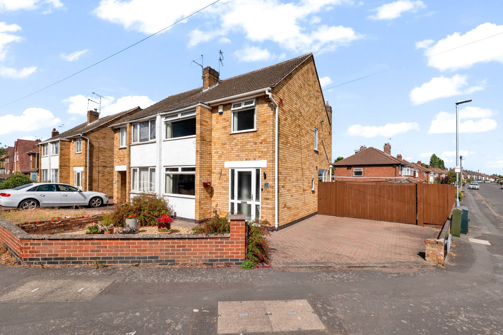 Semi Detached House in Leicester