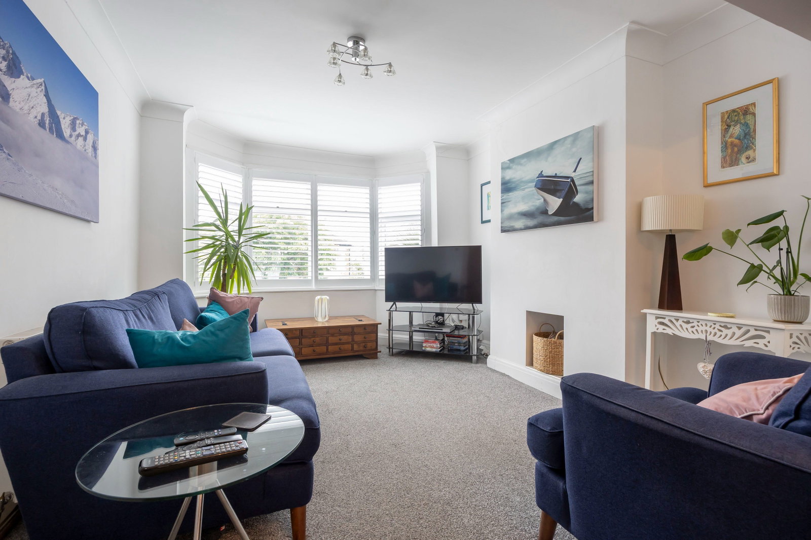 Semi Detached House in Cheltenham 4