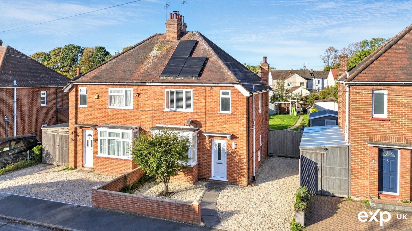 Semi Detached House for sale in Milton Keynes, Clifford Avenue, Bletchley, Milton Keynes, MK2, 878 m²