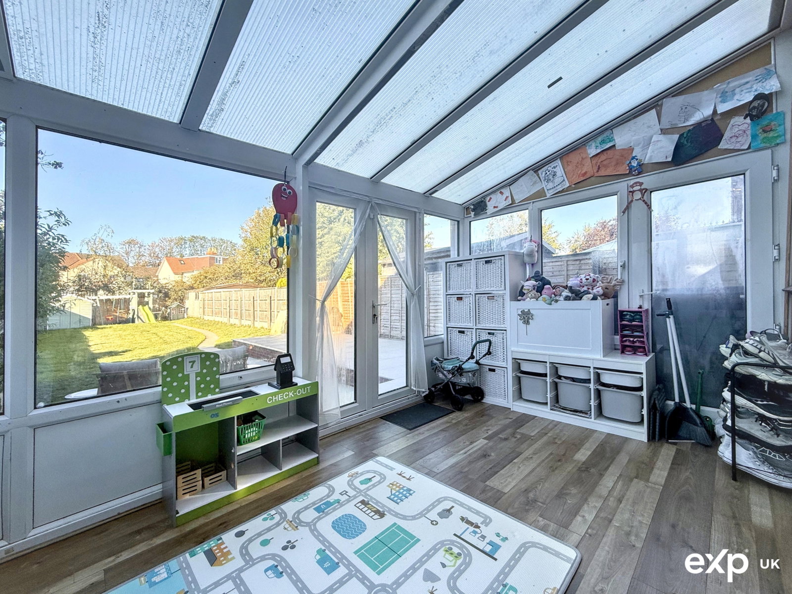 Semi Detached House for sale in Milton Keynes, Clifford Avenue, Bletchley, Milton Keynes, MK2, 878 m²