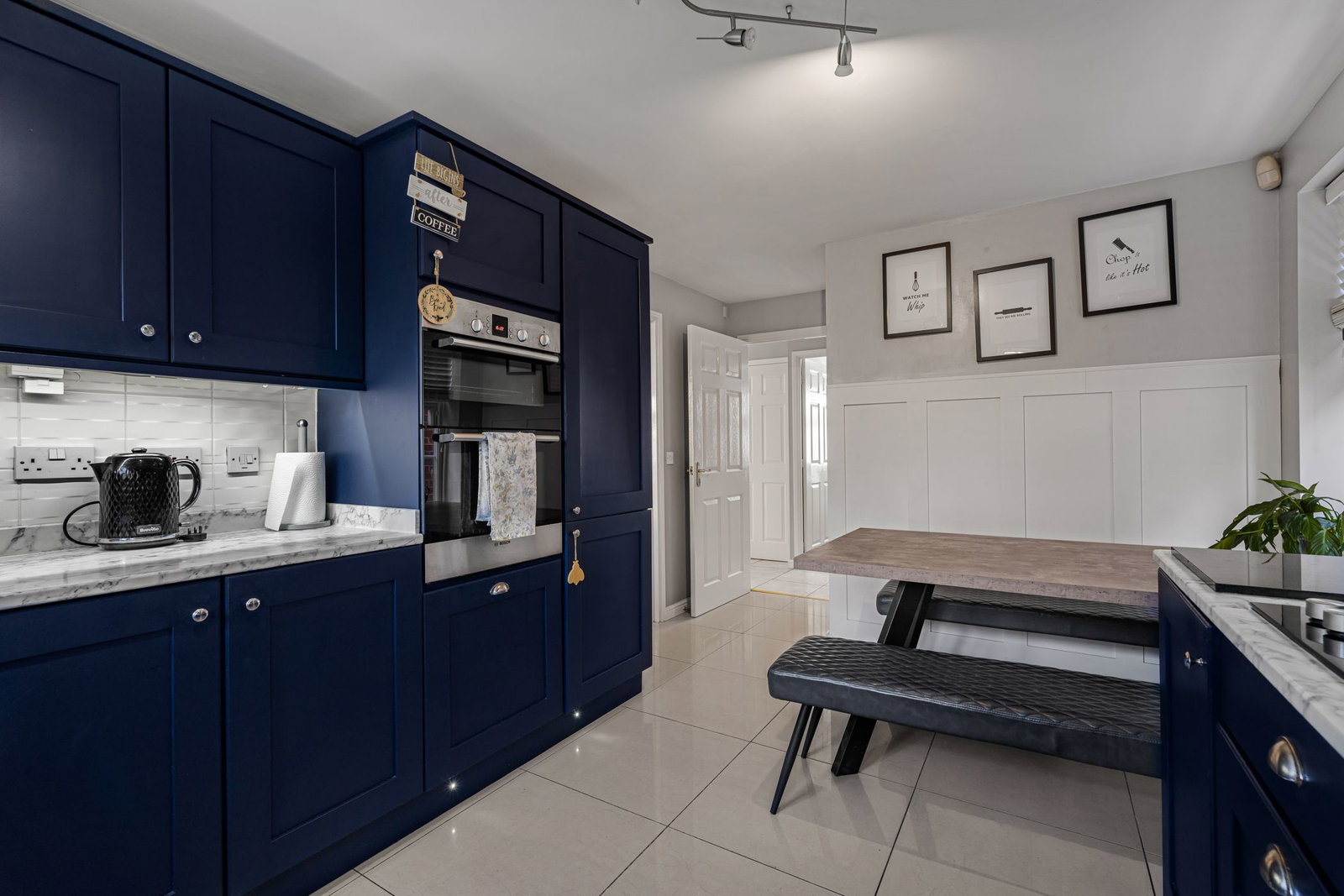 Detached House for sale in Gloucester, Thatcham Avenue Kingsway, Quedgeley, Gloucester, GL2 2BJ