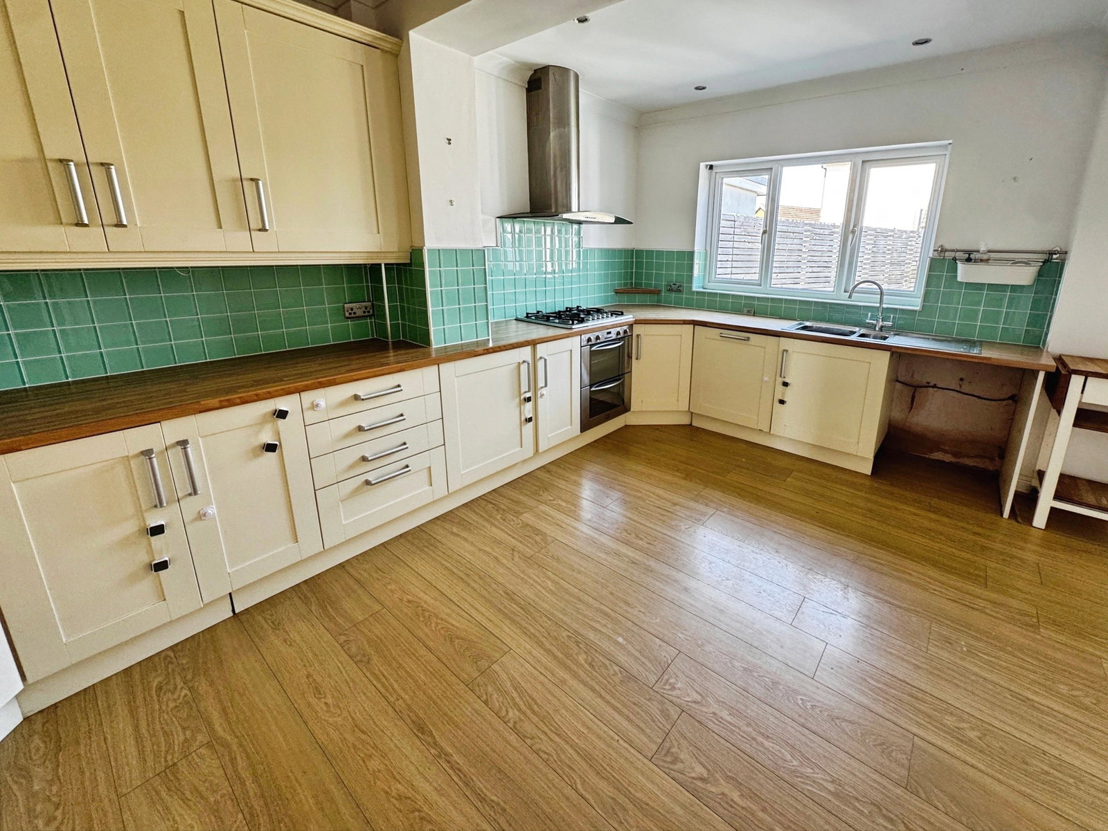 Semi Detached House in Porthcawl