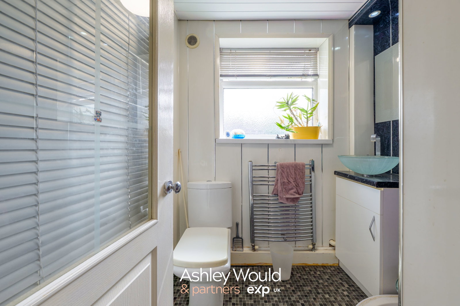 Semi Detached House for sale in Halesowen, Bourne Avenue, Halesowen, B62