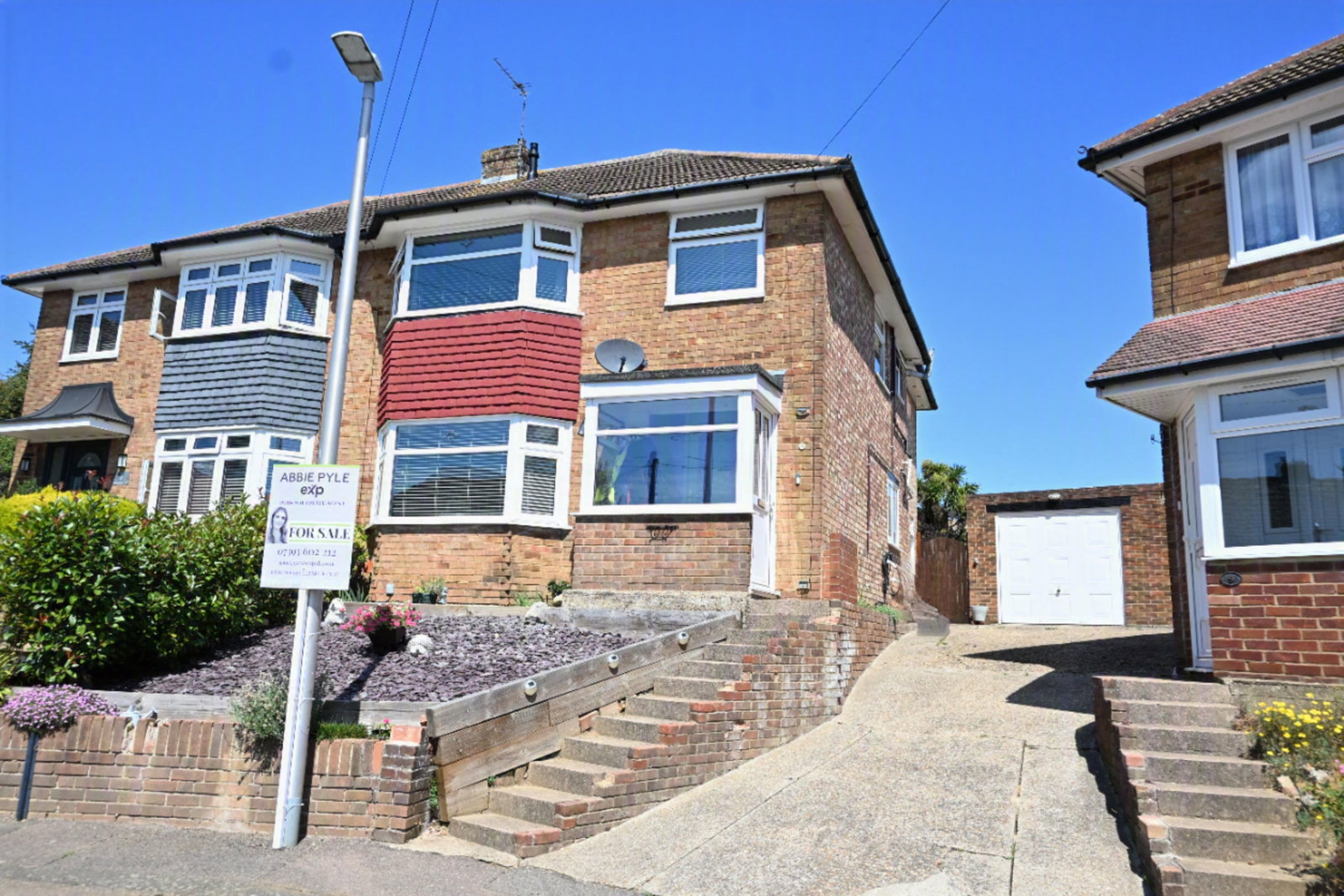 Semi Detached House in Rochester