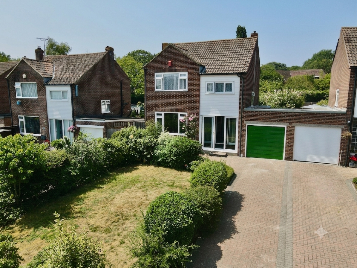 Link Detached House in Canterbury