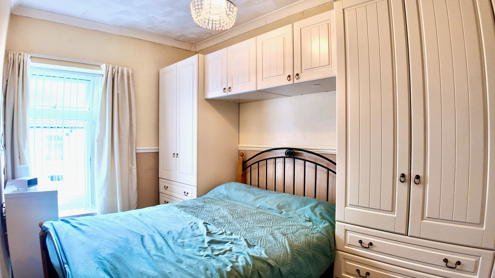 Terraced House for sale in New Tredegar, Greenfield Street, New Tredegar, NP24, 1118 m²