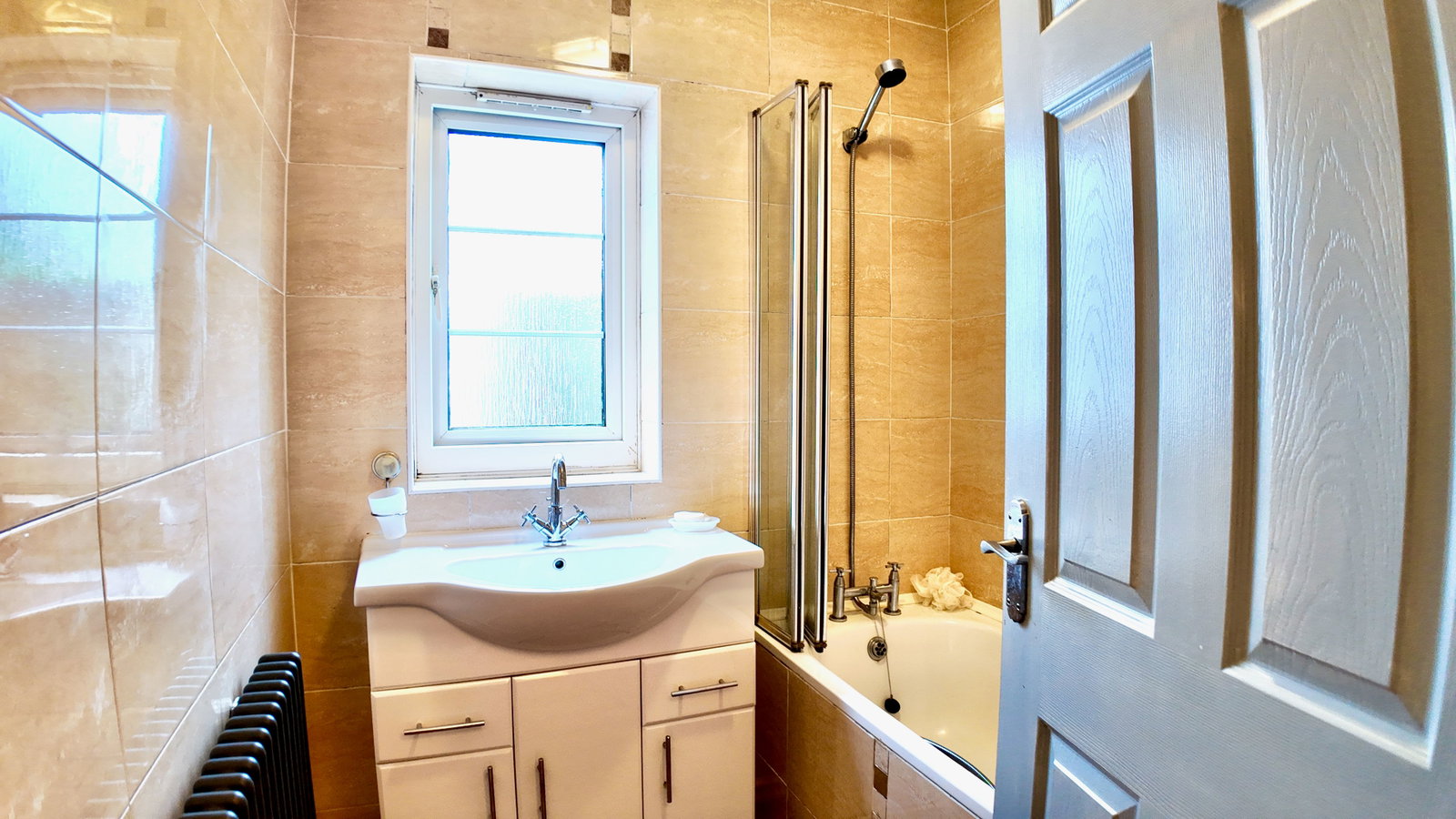 Terraced House for sale in New Tredegar, Greenfield Street, New Tredegar, NP24, 1118 m²