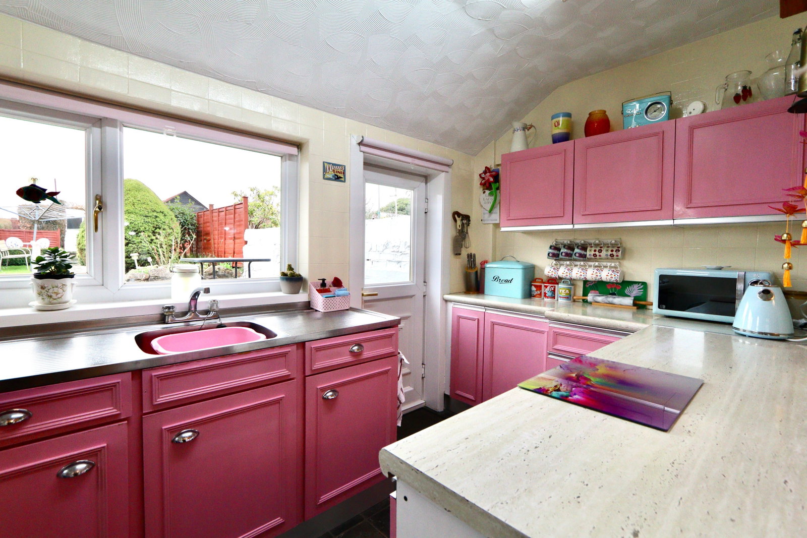 Terraced House in Blackwood 4