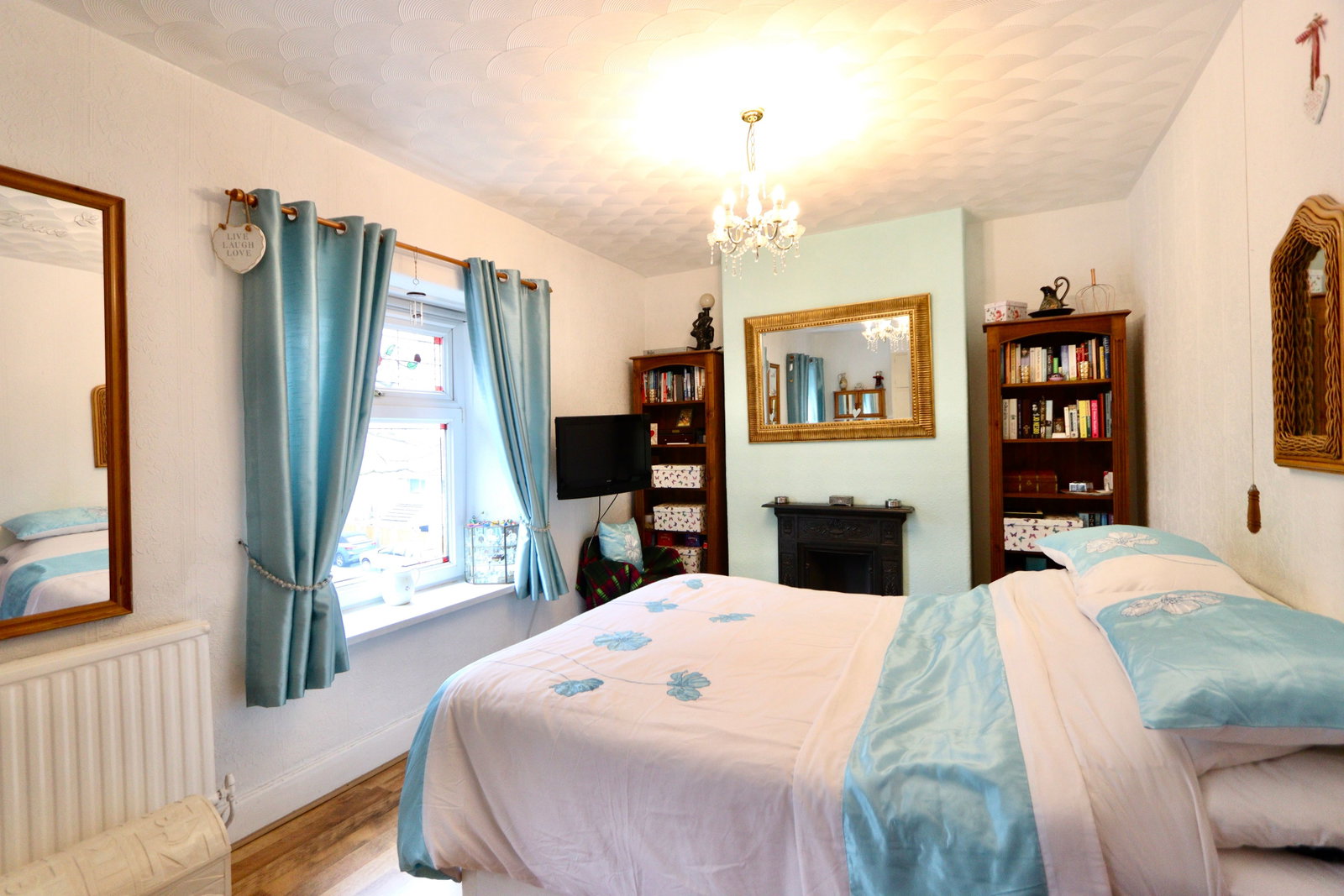 Terraced House in Blackwood 5