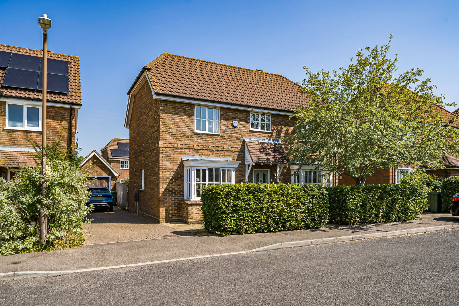 Detached House for sale in Tonbridge, Buttercup Close, Paddock Wood, Tonbridge, TN12 6BG, 1459 m²
