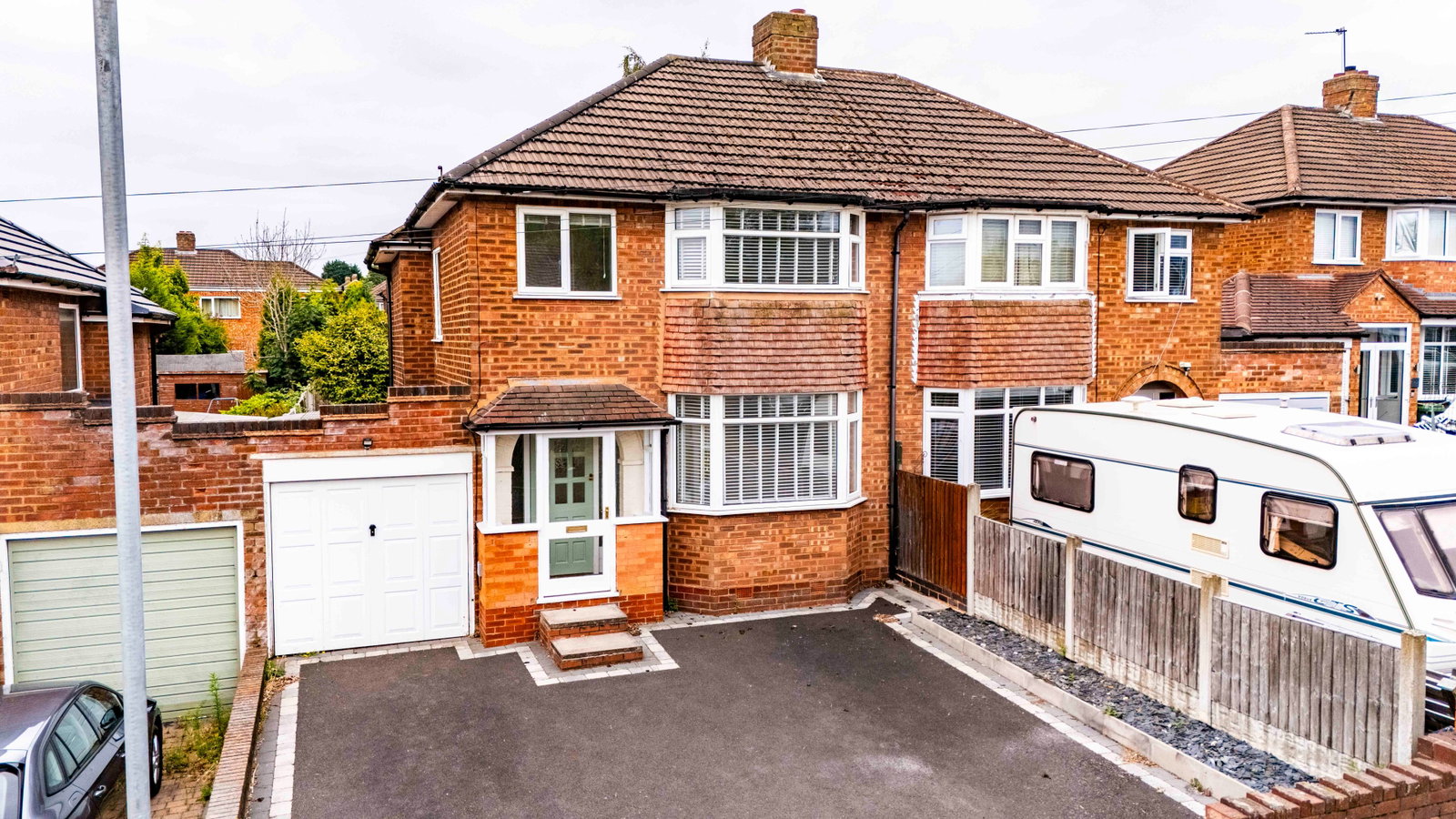 Semi Detached House in Walsall