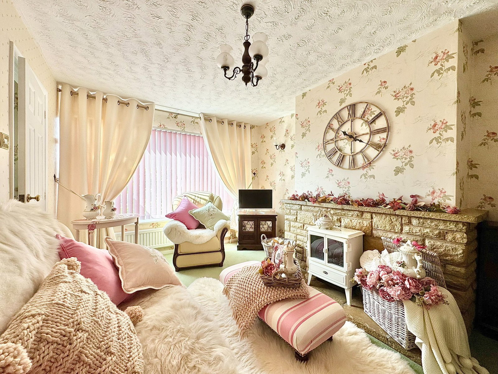 Semi Detached House in Banbury